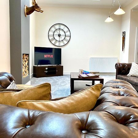 Serviced Accommodation Moray Lesmurdie House, Elgin - Free Parking, Free Wifi المظهر الخارجي الصورة