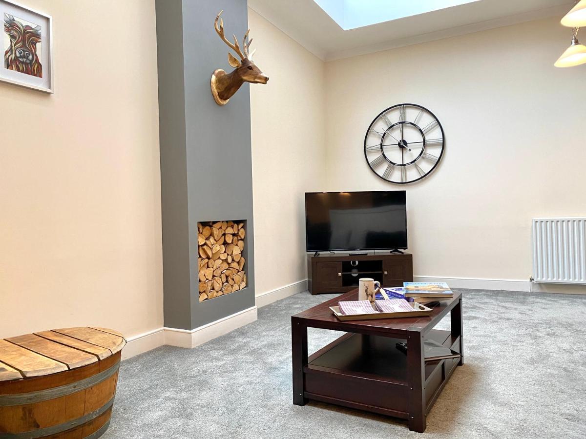 Serviced Accommodation Moray Lesmurdie House, Elgin - Free Parking, Free Wifi المظهر الخارجي الصورة